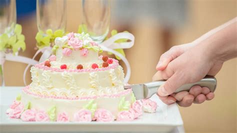 Cómo crear una tarta de despedida de soltera perfecta